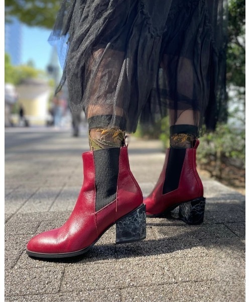 UNITED NUDE（ユナイテッドヌード）の「Tetra Chelsea Mid（ブーツ
