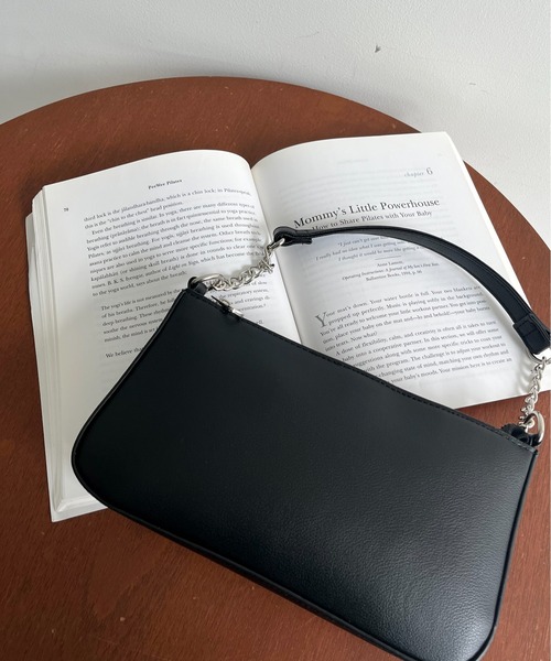 prose verse（プロズヴェール）の「チェーン2wayショルダーバッグ（ショルダーバッグ・レディース・ブラック/グリーン/アイボリー/ピンク・ﾌﾘ-）」の3枚目の写真