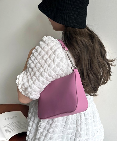 prose verse（プロズヴェール）の「チェーン2wayショルダーバッグ（ショルダーバッグ・レディース・ブラック/グリーン/アイボリー/ピンク・ﾌﾘ-）」の7枚目の写真