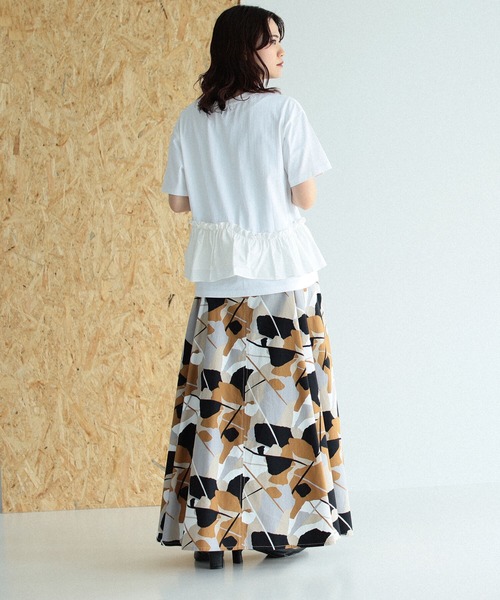 Ray BEAMS（レイビームス）の「RBS / イソザイ フリル ハーフスリーブ Tシャツ（Tシャツ/カットソー・レディース・ブラック/ホワイト・ONE SIZE）」の16枚目の写真