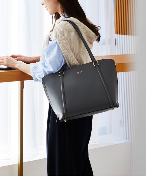 Samantha Thavasa（サマンサタバサ）の「[オンライン&一部店舗限定] バイカラースプリットレザートートバッグ（トートバッグ・レディース・ピンクベージュ/グレイッシュベージュ/イエロー/ライトブルー/ブラック/グレー・FREE）」の7枚目の写真