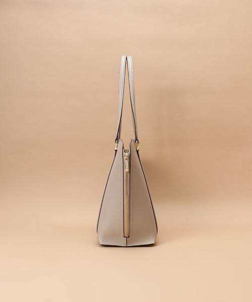 Samantha Thavasa（サマンサタバサ）の「[オンライン&一部店舗限定] バイカラースプリットレザートートバッグ（トートバッグ・レディース・ピンクベージュ/グレイッシュベージュ/イエロー/ライトブルー/ブラック/グレー・FREE）」の12枚目の写真