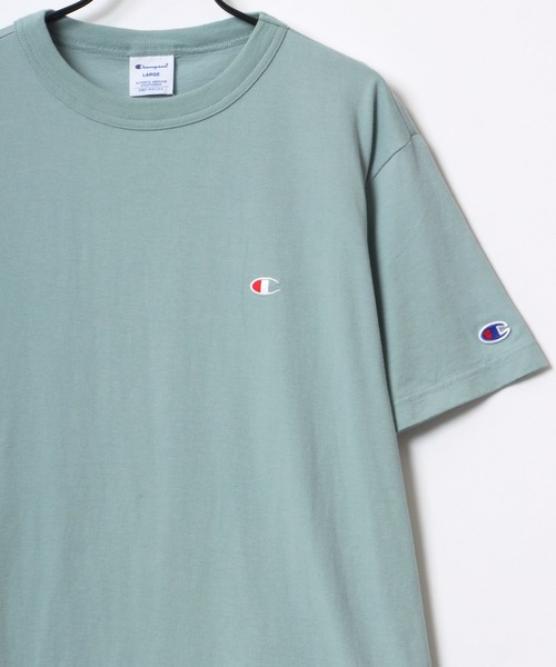 Champion(チャンピオン)の「Champion/チャンピオン コットンUSA ロゴワッペン ワンポイント刺繍 半袖Tシャツ/無地T/レディース メンズ(Tシャツ/カットソー・メンズ・ホワイト/ブラック/オートミール/ライトイエロー/サーモンピンク/ミント/ラベンダー/ネイビー/グレー/ダークグリーン/ブルー/サンドベージュ/グリーン/イエロー/サックスブルー/ベージュ/グレイッシュブルー/クリーム/レンガ/サファリグリーン/スカイブルー/セージグリーン/オレンジ/オリーブドラブ・L/XL/M)」の10枚目の写真