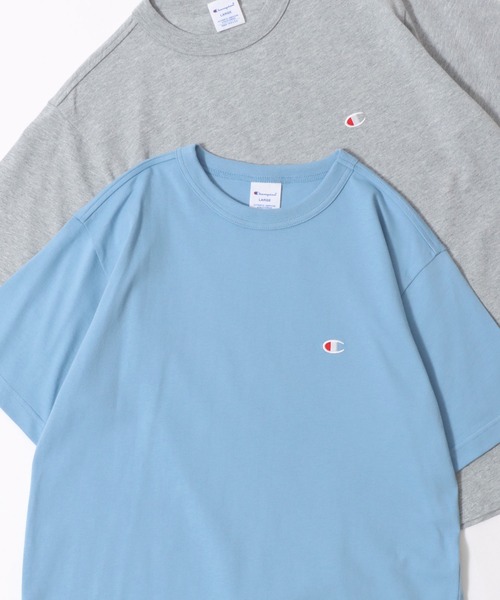 Champion(チャンピオン)の「Champion/チャンピオン コットンUSA ロゴワッペン ワンポイント刺繍 半袖Tシャツ/無地T/レディース メンズ(Tシャツ/カットソー・メンズ・ホワイト/ブラック/オートミール/ライトイエロー/サーモンピンク/ミント/ラベンダー/ネイビー/グレー/ダークグリーン/ブルー/サンドベージュ/グリーン/イエロー/サックスブルー/ベージュ/グレイッシュブルー/クリーム/レンガ/サファリグリーン/スカイブルー/セージグリーン/オレンジ/オリーブドラブ・L/XL/M)」の14枚目の写真