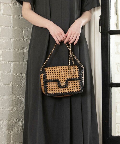 OPAQUE.CLIP(オペークドットクリップ)の「◆≪ヒルナンデス!で紹介≫ 異素材コンビチェーンショルダー(ショルダーバッグ・レディース・ブラック・00)」の1枚目の写真