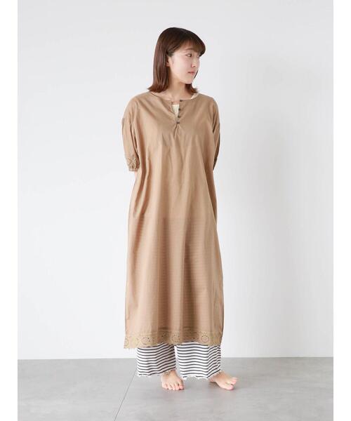 Et grenier by Samansa Mos2(エグルニエバイサマンサモスモス)の「ボーダー裾メロールームパンツ(その他パンツ・レディース・ベージュ/ネイビー・F)」の16枚目の写真
