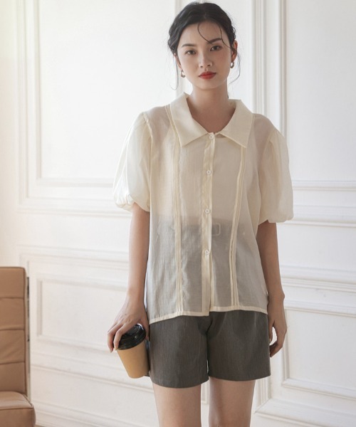 Vipoa(ヴィポア)の「マシュマロスリーブピンタックシアーブラウス(シャツ/ブラウス・レディース・アイボリー・FREE)」の16枚目の写真