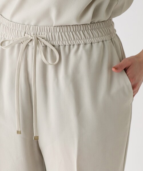 OPAQUE.CLIP（オペークドットクリップ）の「◆着丈が選べる！イージーテーパードパンツ/セットアップ対応【洗濯機洗い可/イージーケア/ストレッチ】（その他パンツ・レディース・ブラック/ライトグレー/ライトブルー/ボルドー・42/40/02/34/03/36/38）」の14枚目の写真