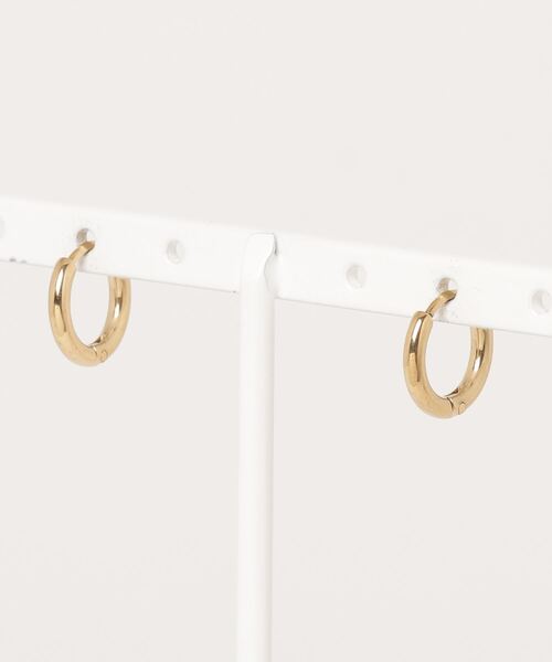 ebine(エビネ)の「Simple Hoop Pierce / 12mm 金属アレルギー対応 サージカルステンレス(ピアス(両耳用)・レディース・シルバー/ゴールド・12cm)」の3枚目の写真