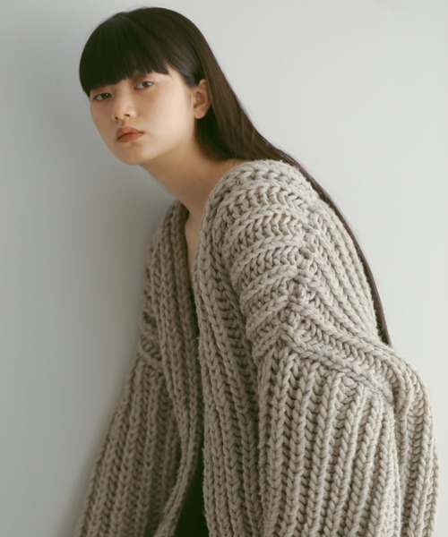 CASA FLINE（カーサフライン）の「ローゲージハンドニットカーディガン（その他アウター・レディース・ホワイト/ブラウン/グレー・FREE）」の8枚目の写真