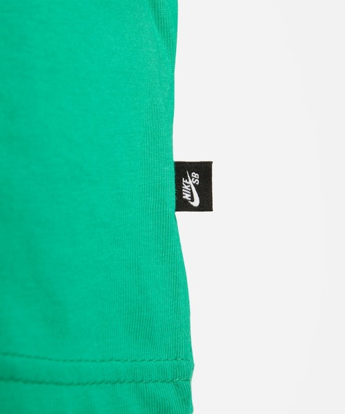 NIKE SB(ナイキエスビー)の「NIKE SB/ナイキエスビー バックプリントTシャツ クルーネック FJ1142-100/FJ1142-324(Tシャツ/カットソー・メンズ・ホワイト/グリーン・XL/L/M)」の6枚目の写真