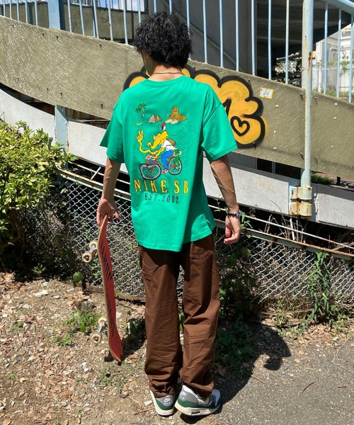 NIKE SB(ナイキエスビー)の「NIKE SB/ナイキエスビー バックプリントTシャツ クルーネック FJ1142-100/FJ1142-324(Tシャツ/カットソー・メンズ・ホワイト/グリーン・XL/L/M)」の22枚目の写真