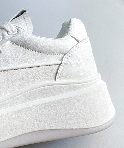 Futier land（フューティアランド）の「フェイクレザー厚底スニーカー（スニーカー・レディース・ホワイト・35/36/37/38/39/40）」の3枚目の写真