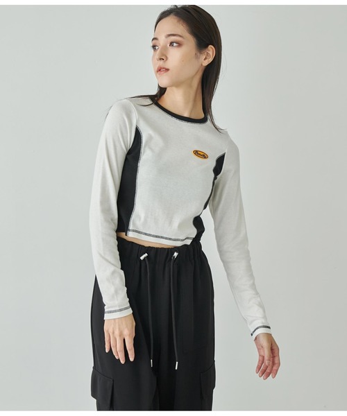 ANAP（アナップ）の「サイド配色ロングスリーブトップス（Tシャツ/カットソー・レディース・オフホワイト/ネイビー・FREE）」の4枚目の写真