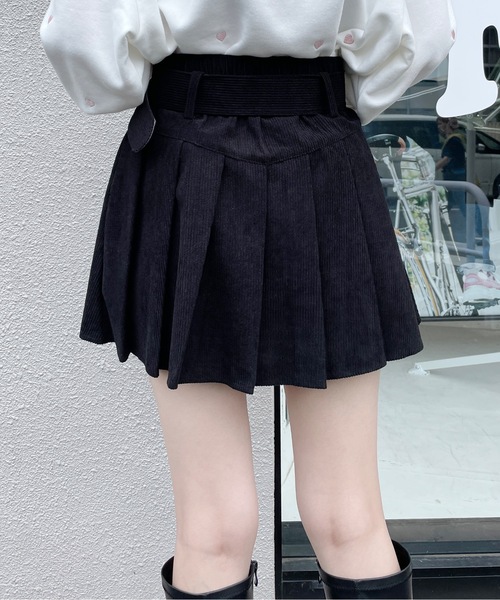 one way（ワンウェイ）の「コーデュロイプリーツスカート（スカート・レディース・ホワイト/ブラック/ブラウン/グレー・FREE）」の6枚目の写真