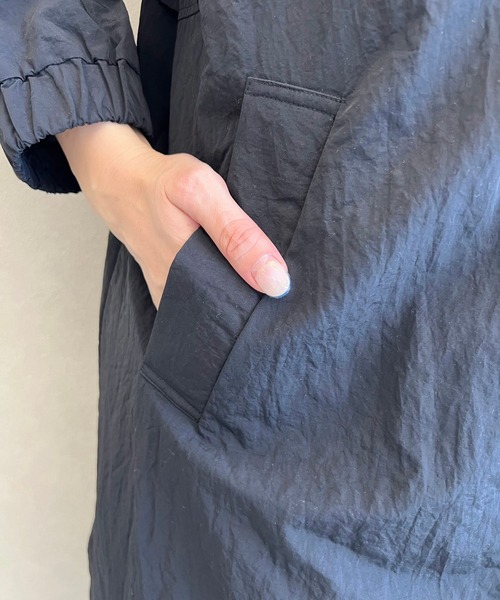 studio CLIP(スタディオクリップ)の「《days》【撥水加工/シワになりにくい/マシンウォッシャブル】スタンドコート(その他アウター・レディース・ブラック/カーキ/スモーク・FREE)」の12枚目の写真