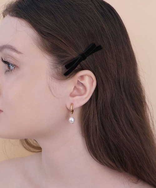 CEMONEMO（セモネモ）の「ベロア 細リボンピン 2セット（ヘアピン・レディース・ブラック・FREE）」の10枚目の写真