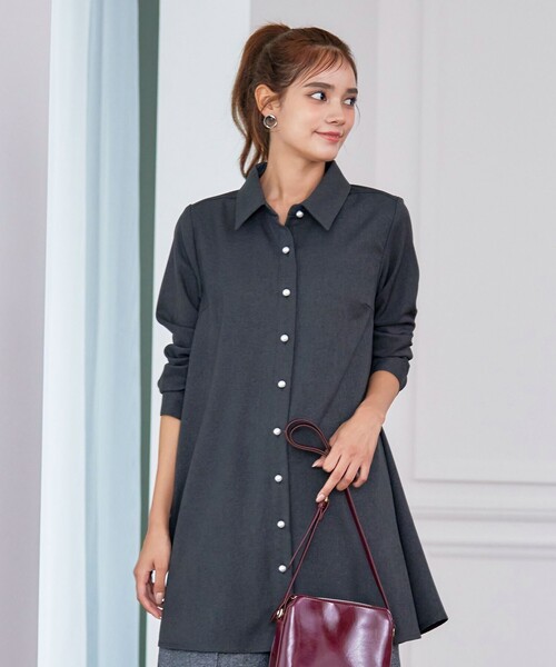 Tiaclasse(ティアクラッセ)の「【洗える】ウール調パールボタンシャツチュニックブラウス(シャツ/ブラウス・レディース・キナリ/ブルー/モカ/チャコールグレー・XL/XXL)」の3枚目の写真