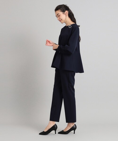 OPAQUE.CLIP（オペークドットクリップ）の「◆≪通勤・セレモニー/セットアップ対応≫ ペプラムブラウス/ダブルクロス【洗濯機洗い可】（シャツ/ブラウス・レディース・ブラック/ライトベージュ/ネイビー・36/34/42/40/38）」の14枚目の写真