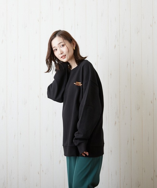 almo(アルモ)の「【CHICHI】Zarograviaty LOGO / パラマス ミネソタ アーチロゴ 配色刺繍 クルーネック スウェット(BEY)(スウェット・レディース・オートミール/グリーン・FREE)」の7枚目の写真