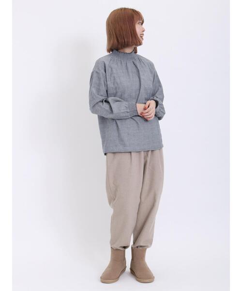 Samansa Mos2（サマンサ モスモス）の「柄アソート襟シャーリングブラウス（シャツ/ブラウス・レディース・チャコールグレー/オフホワイト/ネイビー/キナリ・F）」の20枚目の写真