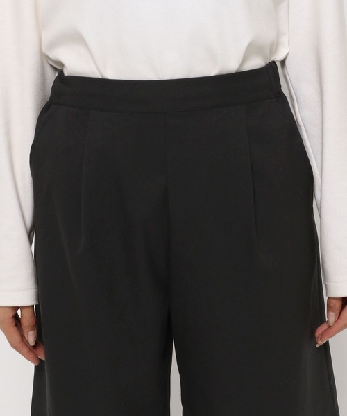 LEPSIM(レプシィム)の「センタープレスショートパンツ 989676(その他パンツ・レディース・ブラック/グレー・FREE)」の18枚目の写真