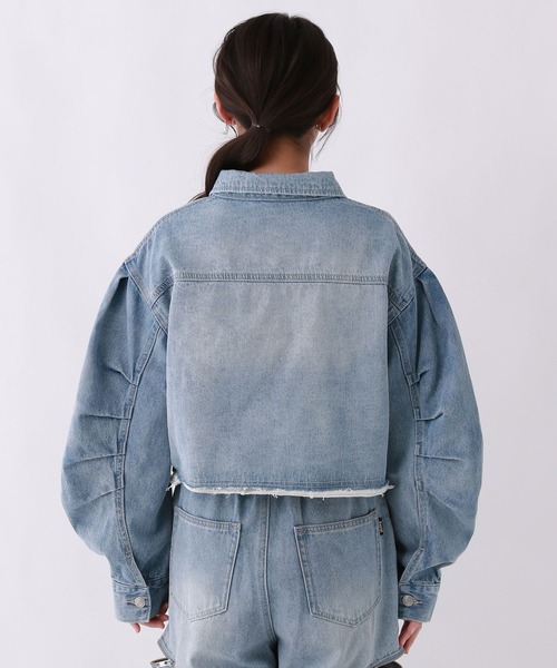 repipi armario（レピピ アルマリオ）の「デニム袖タックGジャン（デニムジャケット・キッズ・ライトブルー・MEDIUM/LARGE/SMALL）」の9枚目の写真