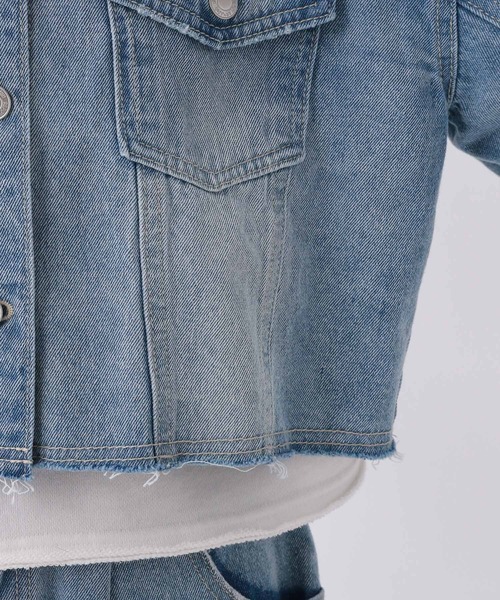 repipi armario（レピピ アルマリオ）の「デニム袖タックGジャン（デニムジャケット・キッズ・ライトブルー・MEDIUM/LARGE/SMALL）」の2枚目の写真