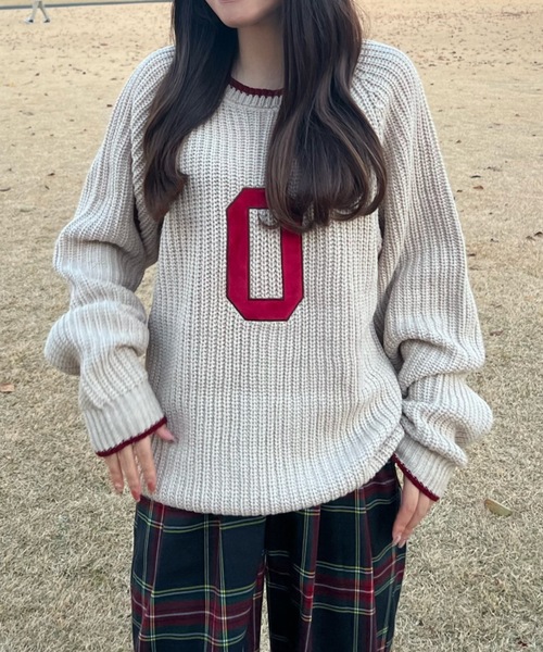 有名人着用♡Burberry ポニーワッペン刺繍半袖ニットセーターサーモンピンク shesame（シーセム）の「ナンバーワッペン刺繍ニット（ニット