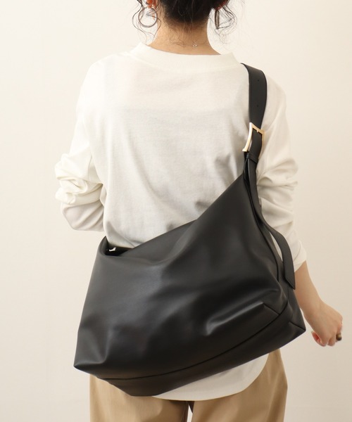 atONE(アットワン)の「atONE つまり過ぎない絶妙ネック!プチハイネックカットソー(Tシャツ/カットソー・レディース・ホワイト/チャコールグレー/ブラック/杢グレー・LL/L/M/3L/4L)」の8枚目の写真