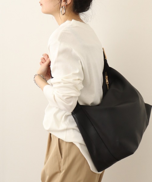 atONE(アットワン)の「atONE つまり過ぎない絶妙ネック!プチハイネックカットソー(Tシャツ/カットソー・レディース・ホワイト/チャコールグレー/ブラック/杢グレー・LL/L/M/3L/4L)」の6枚目の写真