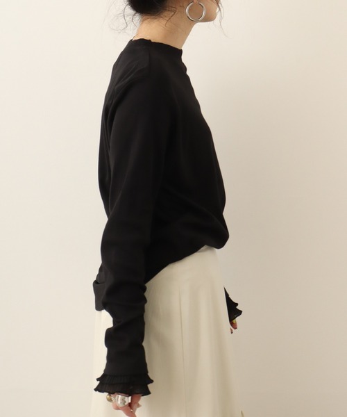 atONE(アットワン)の「atONE つまり過ぎない絶妙ネック!プチハイネックカットソー(Tシャツ/カットソー・レディース・ホワイト/チャコールグレー/ブラック/杢グレー・LL/L/M/3L/4L)」の13枚目の写真