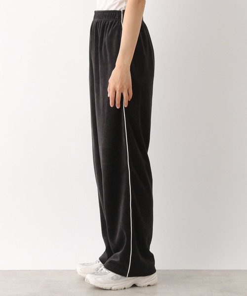 LEPSIM(レプシィム)の「ベロアラインイージーパンツ 991978(その他パンツ・レディース・チャコールグレー/グレイッシュベージュ/ブラック・FREE)」の20枚目の写真