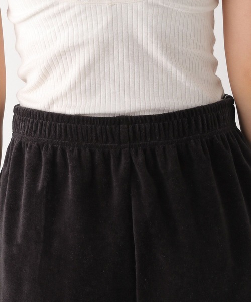 LEPSIM(レプシィム)の「ベロアラインイージーパンツ 991978(その他パンツ・レディース・チャコールグレー/グレイッシュベージュ/ブラック・FREE)」の22枚目の写真