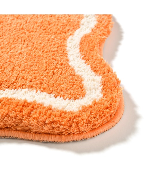 Francfranc（フランフラン）の「ウェーブライン マット 700×500 オレンジ 床暖房対応（ラグ/マット・レディース・オレンジ・FREE）」の4枚目の写真