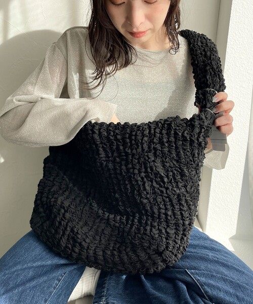 CONTROL FREAK / CTFK（コントロールフリーク）の「【CONTROL FREAK/コントロールフリーク】クランプルショルダーバッグ（ショルダーバッグ・レディース・ホワイト/グリーン/ブラック・FREE）」の3枚目の写真