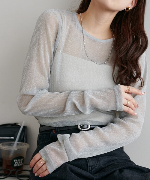 DISCOAT（ディスコート）の「【WEB限定】《新色追加！》ラメシアーT（Tシャツ/カットソー・レディース・ブラック/グレー/アイボリー/ブラウン/ピンク/チャコールグレー/ライトグレー/グレイッシュベージュ/ネイビー系・MEDIUM）」の4枚目の写真