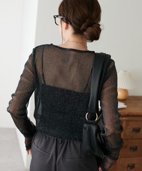 DISCOAT（ディスコート）の「【WEB限定】《新色追加！》ラメシアーT（Tシャツ/カットソー・レディース・ブラック/グレー/アイボリー/ブラウン/ピンク/チャコールグレー/ライトグレー/グレイッシュベージュ/ネイビー系・MEDIUM）」の13枚目の写真