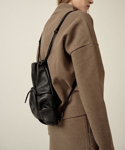 ear PAPILLONNER（イアパピヨネ）の「《韓国発/本革》【YURT(ユルト