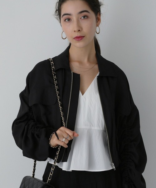 saloon（サルーン）の「SALOON(サルーン)/袖シャーリングシアーブルゾン（ブルゾン・レディース・ライトグリーン/オフホワイト/ブラック・FREE）」の3枚目の写真