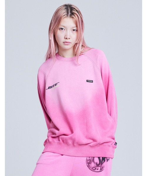 Little sunny bite(リトルサニーバイト)の「gradation logo sweat top(スウェット・レディース・パープル/ピンク/ブラック・SMALL/MEDIUM)」の3枚目の写真