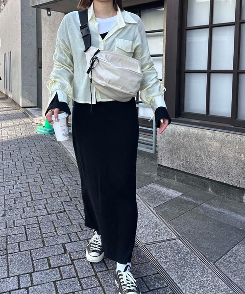 ALTROSE(アルトローズ)の「【ALTROSE】ティムボディバッグ(ボディバッグ/ウエストポーチ・レディース・ブラック/カーキ/アイボリー/グレー・FREE)」の6枚目の写真