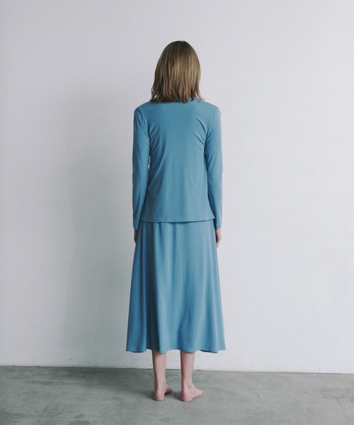 Priv. Spoons Club(プライベートスプーンズクラブ)の「elastic cardigan / Vネック長袖カーディガン(カーディガン/ボレロ・レディース・ブルー/ブラック・FREE)」の7枚目の写真