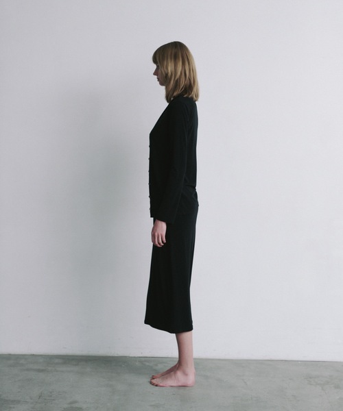 Priv. Spoons Club(プライベートスプーンズクラブ)の「elastic cardigan / Vネック長袖カーディガン(カーディガン/ボレロ・レディース・ブルー/ブラック・FREE)」の18枚目の写真