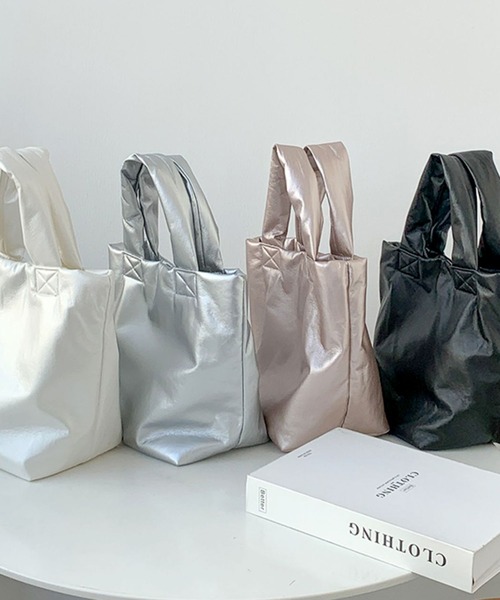 florist（フローリスト）の「メタリックパフィレザーハンドバッグ/トートバッグ（ハンドバッグ・レディース・ホワイト/ピンクゴールド/ブラック/シルバー・FREE）」の6枚目の写真