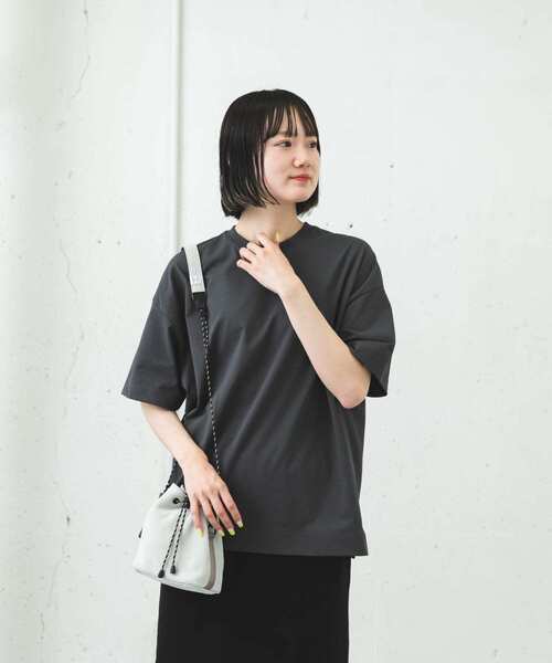 EKAL（エカル）の「『吸水速乾/UVカット』DRY OUT BIG S/S T-SHIRTS（Tシャツ/カットソー・レディース・ブラック/ブラウン系その他/オフホワイト/グレー・ONE）」の6枚目の写真