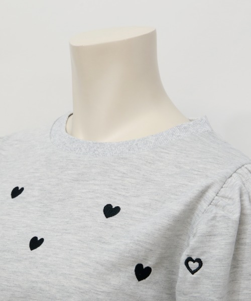 Rejoule(リジュール)の「ハート刺繍パフ袖トップス(Tシャツ/カットソー・レディース・オフホワイト/ネイビー/オートミール・FREE)」の11枚目の写真