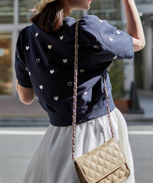 Rejoule(リジュール)の「ハート刺繍パフ袖トップス(Tシャツ/カットソー・レディース・オフホワイト/ネイビー/オートミール・FREE)」の15枚目の写真