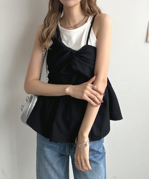 Futier land(フューティアランド)の「アシンメトリークロスビスチェ/キャミソール(キャミソール・レディース・アイボリー/グリーン系その他/ライトブルー/ブラック・FREE)」の11枚目の写真