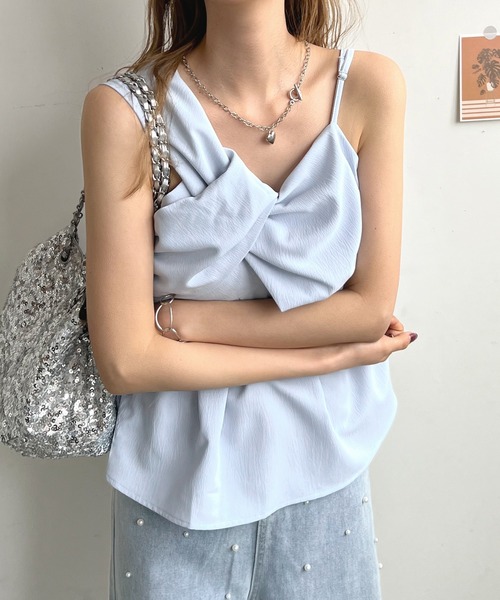 Futier land(フューティアランド)の「アシンメトリークロスビスチェ/キャミソール(キャミソール・レディース・アイボリー/グリーン系その他/ライトブルー/ブラック・FREE)」の16枚目の写真